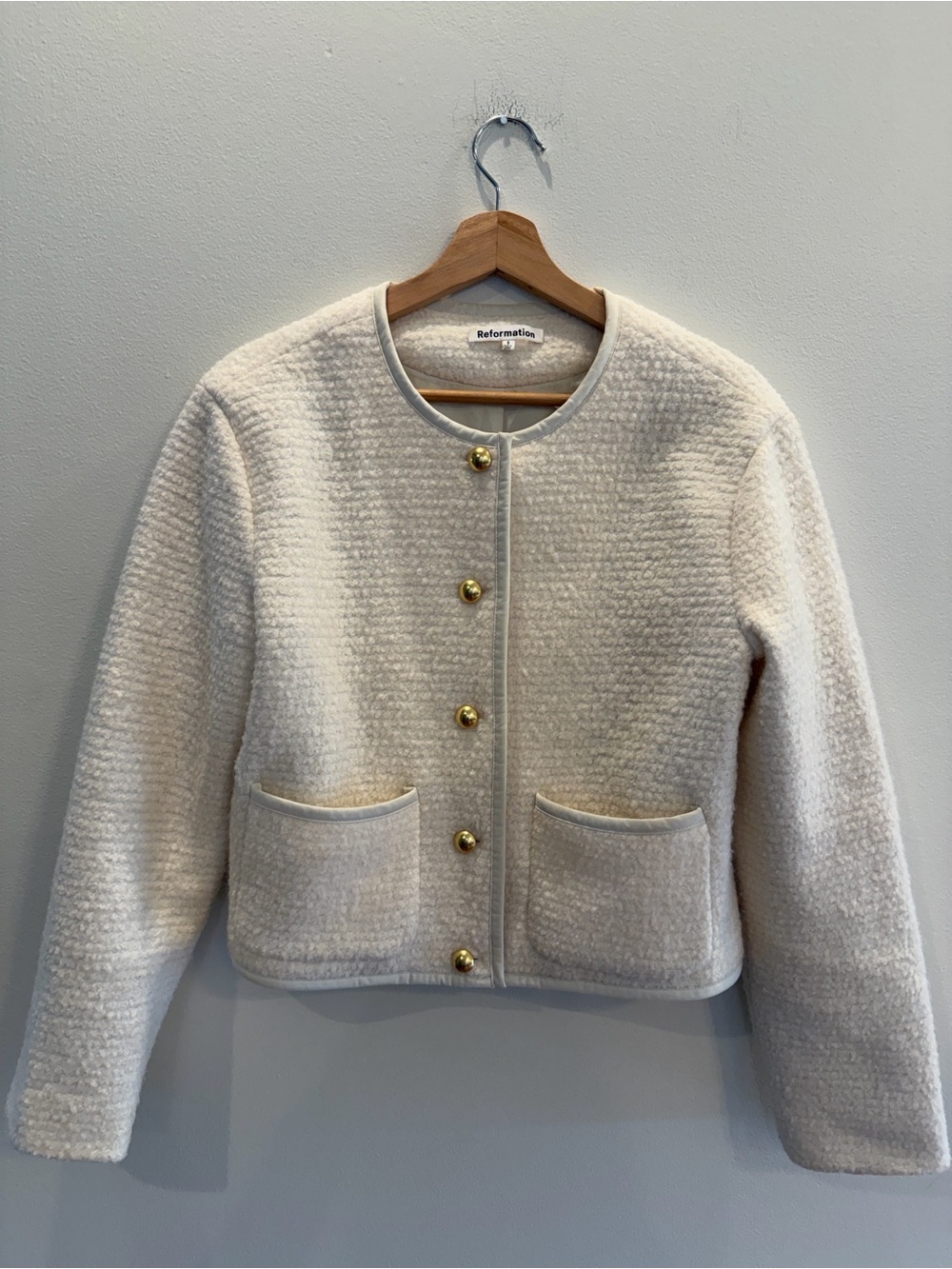 Reformation Dale Cropped Jacket Cream Bouclé Button Jacket - Picture 3 of 12